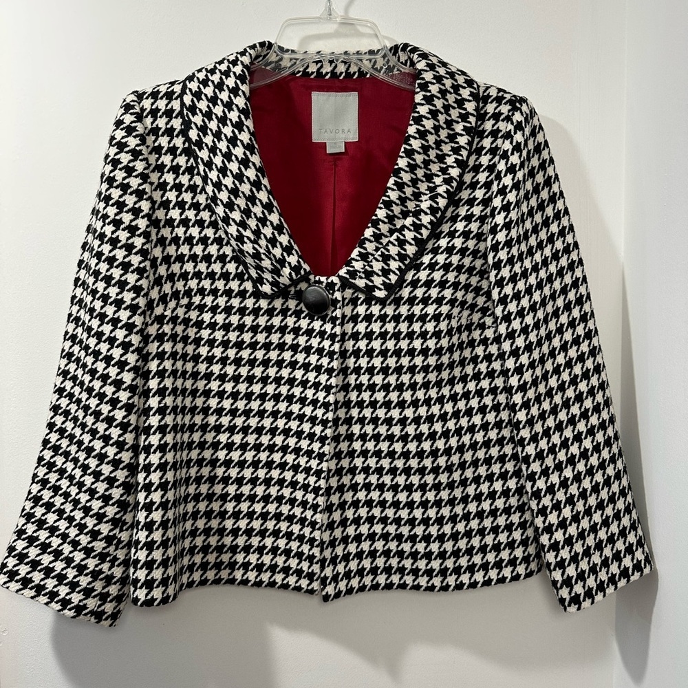 Tavora Women’s Wool Blend Houndstooth Black White Blazer w/ Statement Button